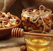 honey and nuts to stimulate strength